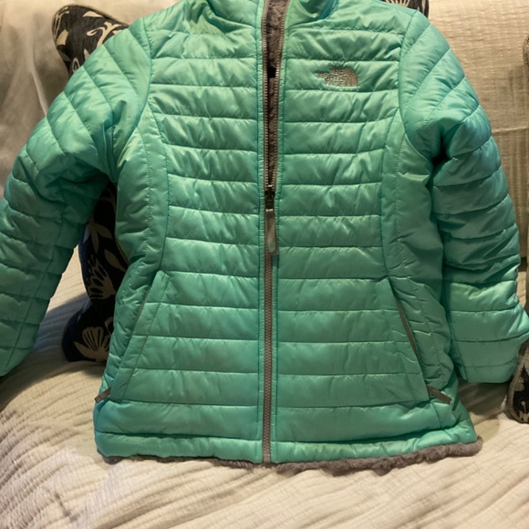 The North Face Reversible Puffer Sherpa Coat Mint green Gray SZ 14/16 large - Picture 4 of 5